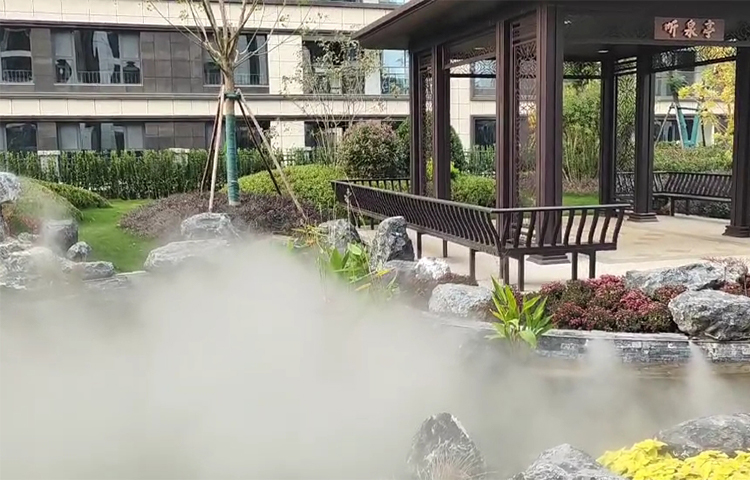 西安 世紀(jì)瀾庭小區(qū)噴霧造景項(xiàng)目